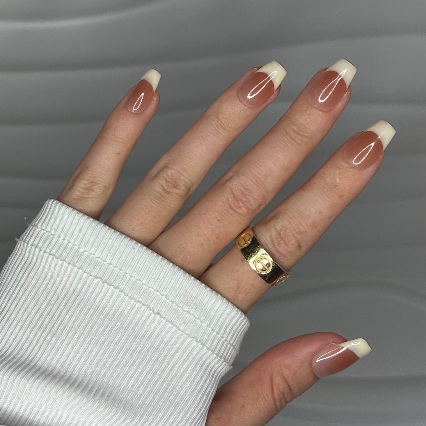 Parisian Pearl Tips | Handmade Press On Nails